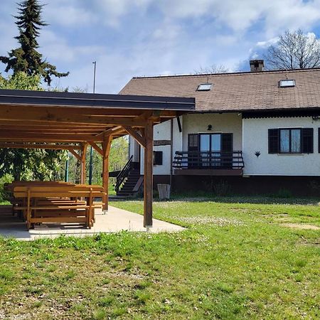 Koca Sredi Gozda Kanal Exterior foto