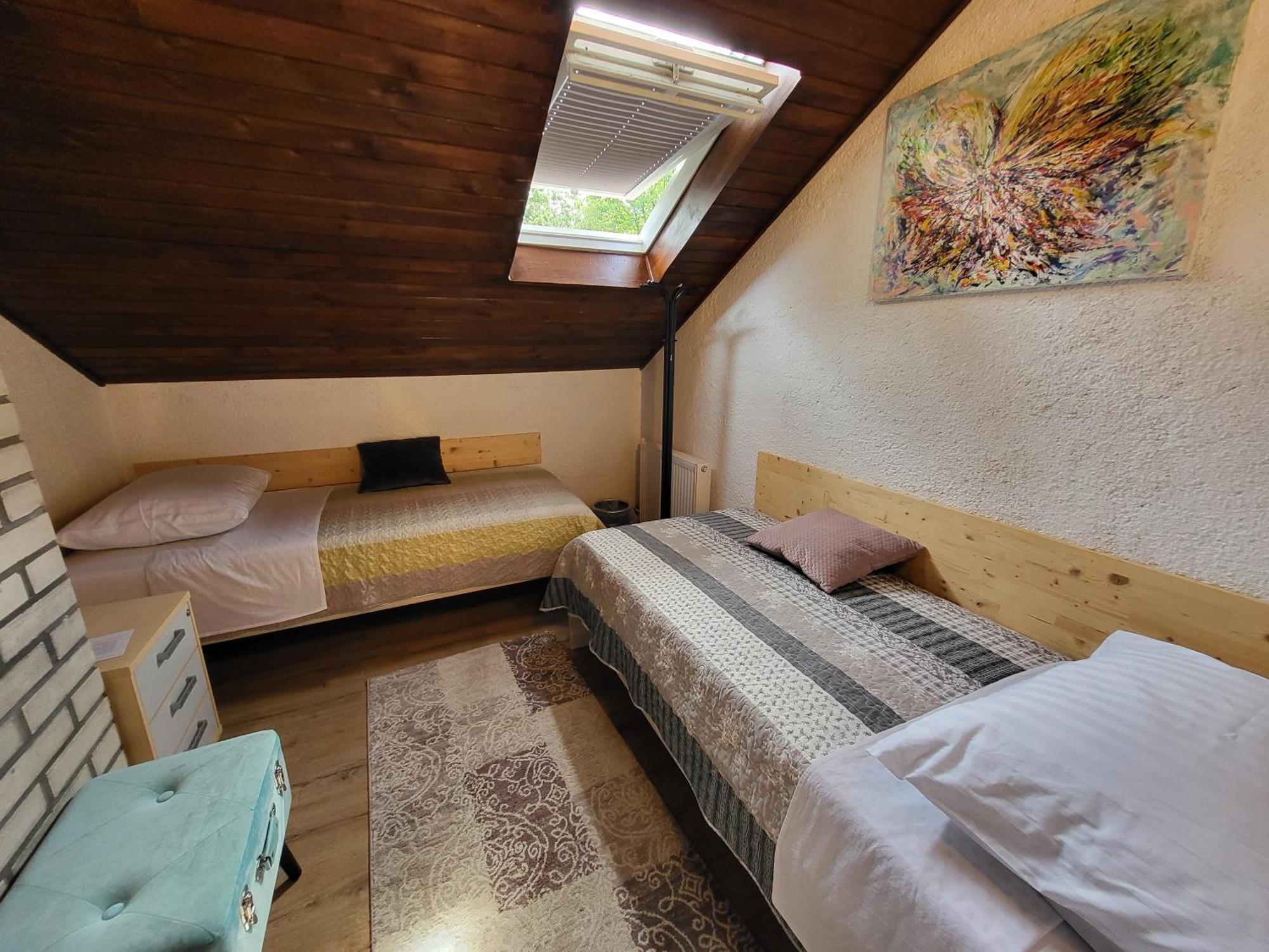 Koca Sredi Gozda Kanal Exterior foto