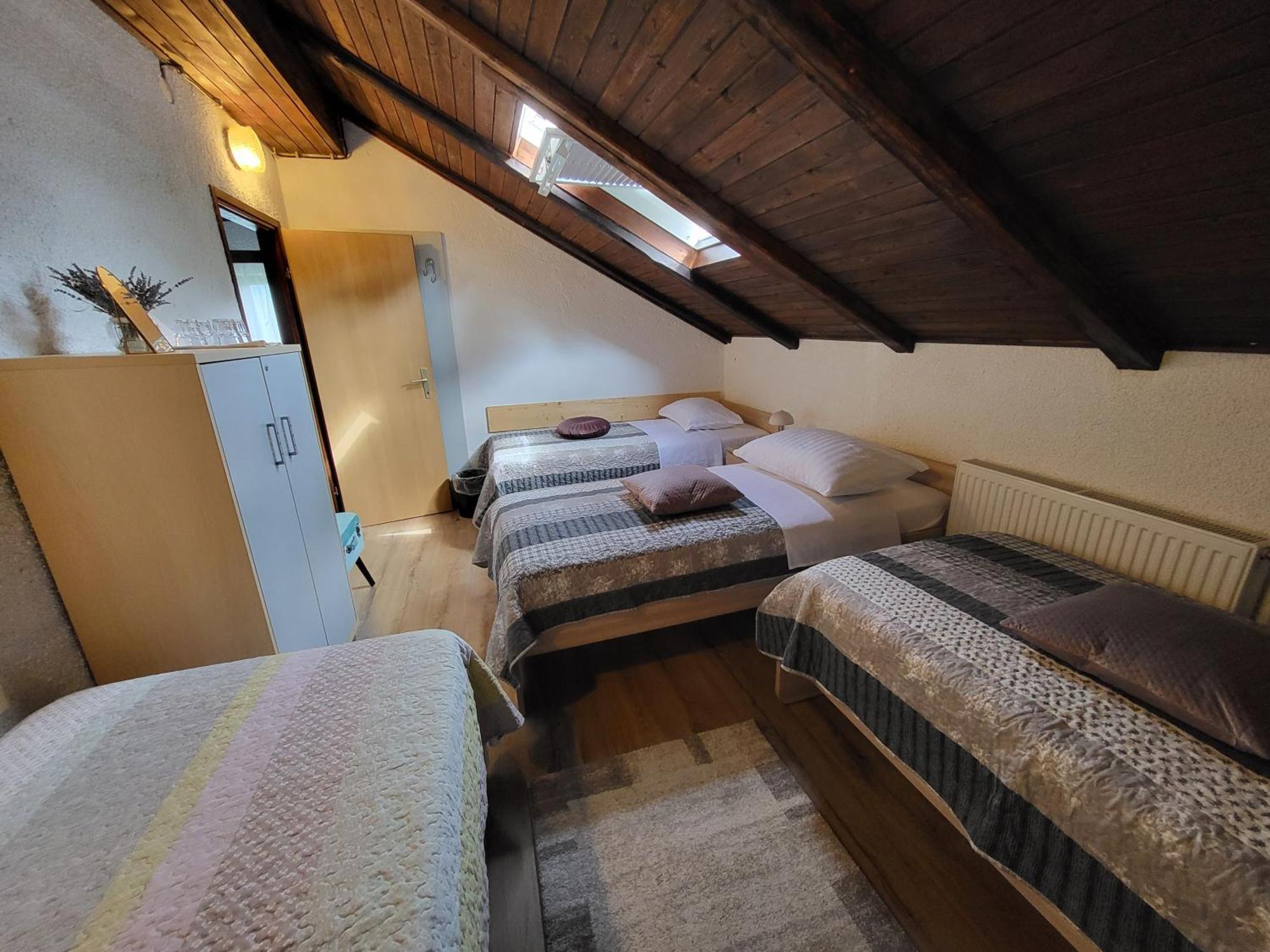 Koca Sredi Gozda Kanal Exterior foto