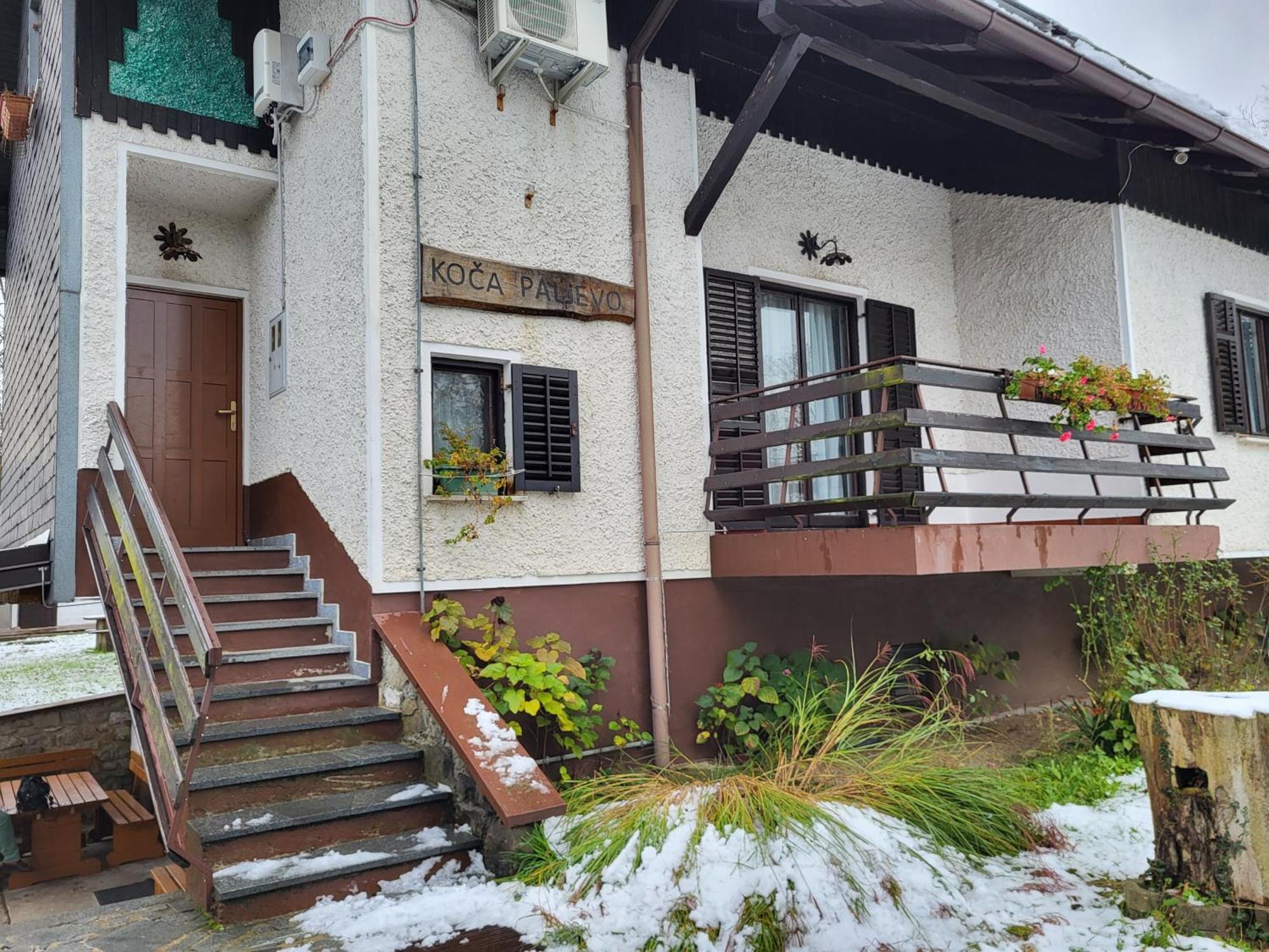 Koca Sredi Gozda Kanal Exterior foto